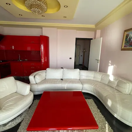 Shkembi Kavajes Apartment *