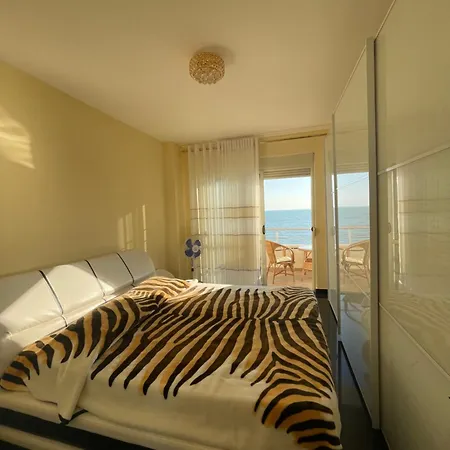 Apartment Shkembi Kavajes *